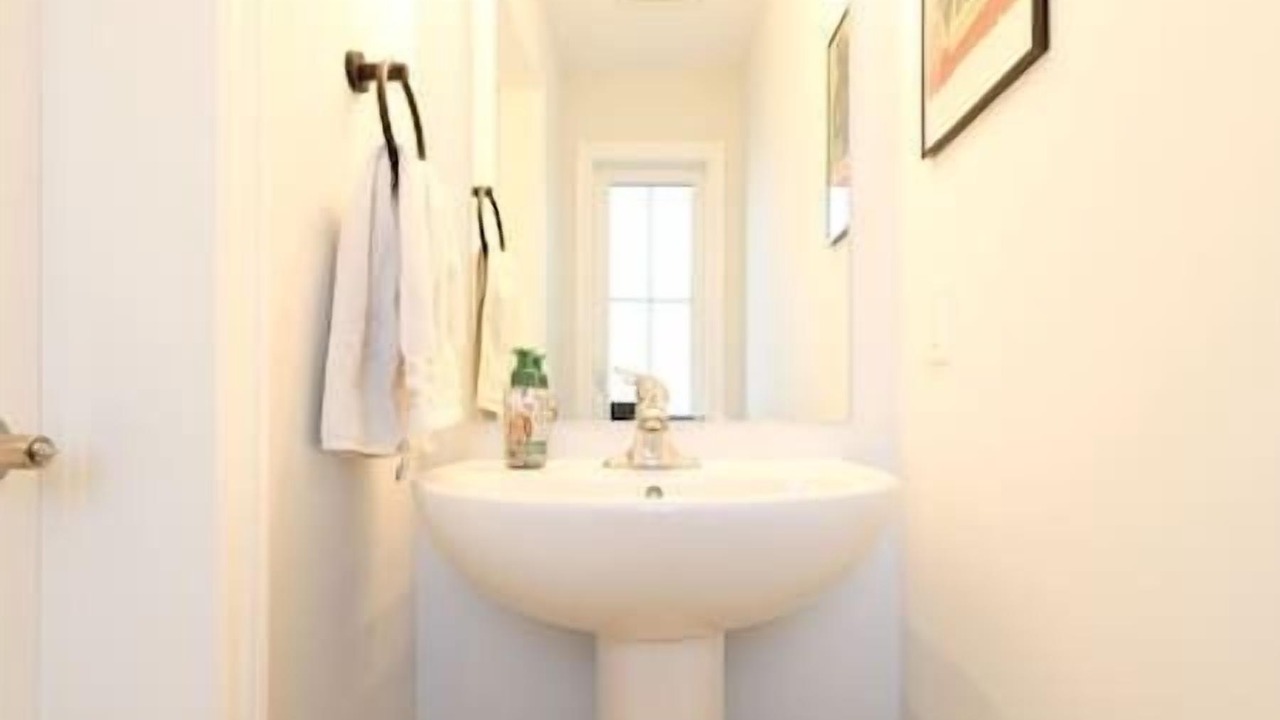 Photo of Bathroom in Binbrook
