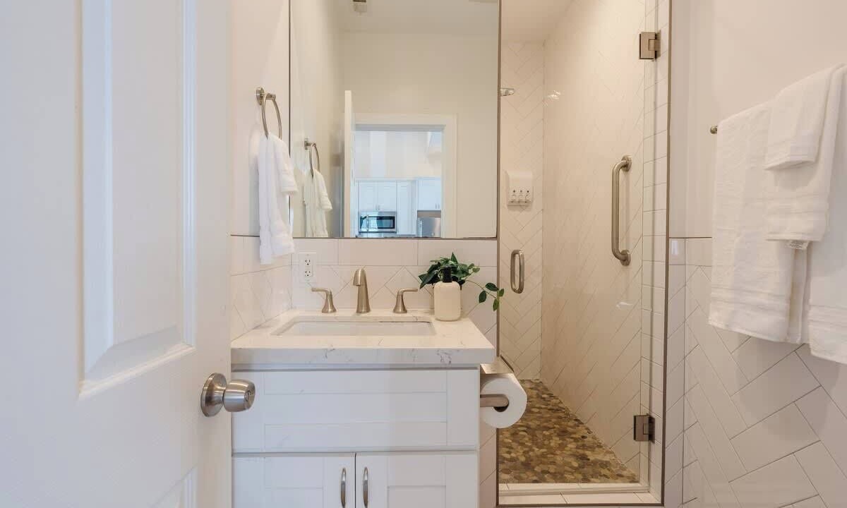 Photo of Bathroom in Mission Hills