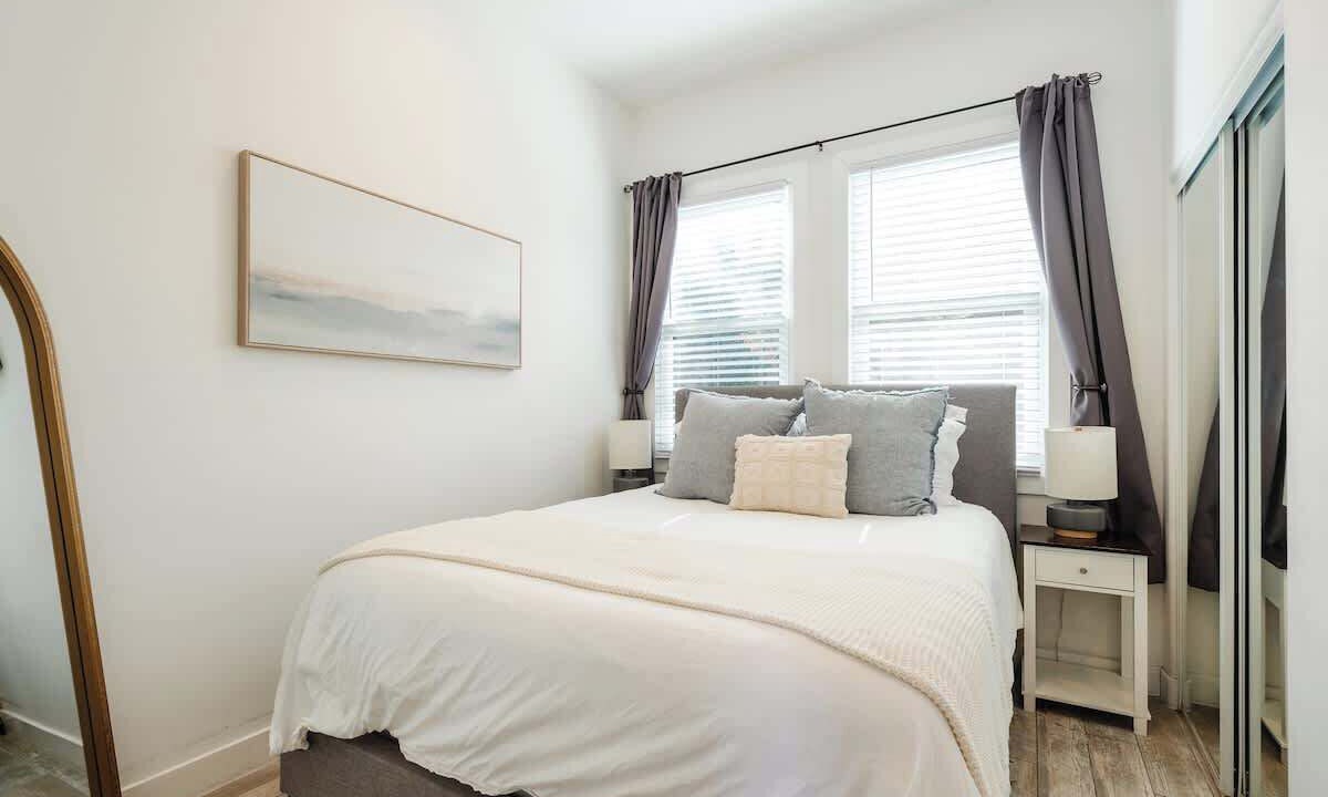 Photo of Bedroom in Mission Hills