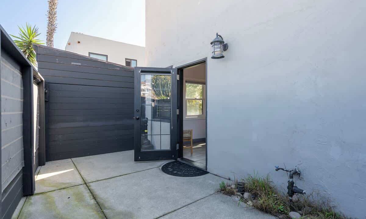 Photo of Outdoor in Mission Hills