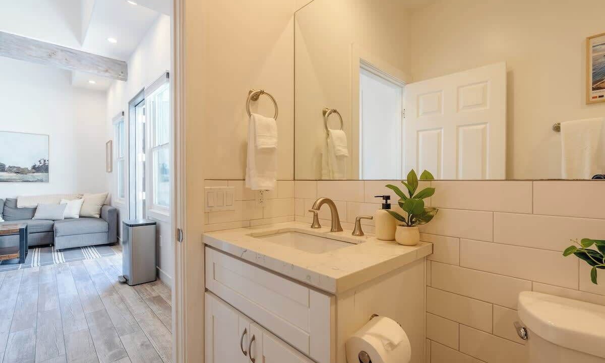 Photo of Bathroom in Mission Hills