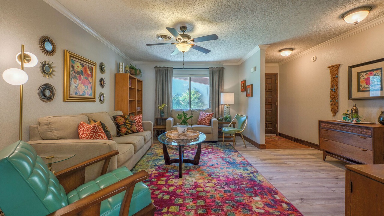 Photo of Livingroom in Roswell