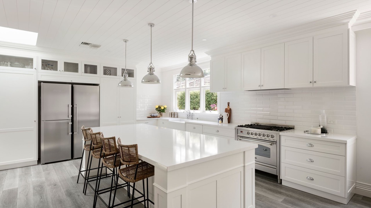 Photo of Others in Kew East