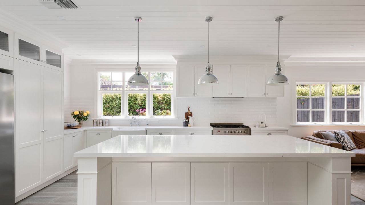 Photo of Others in Kew East