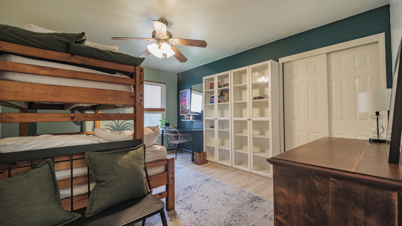 Photo of Bedroom in Kyle