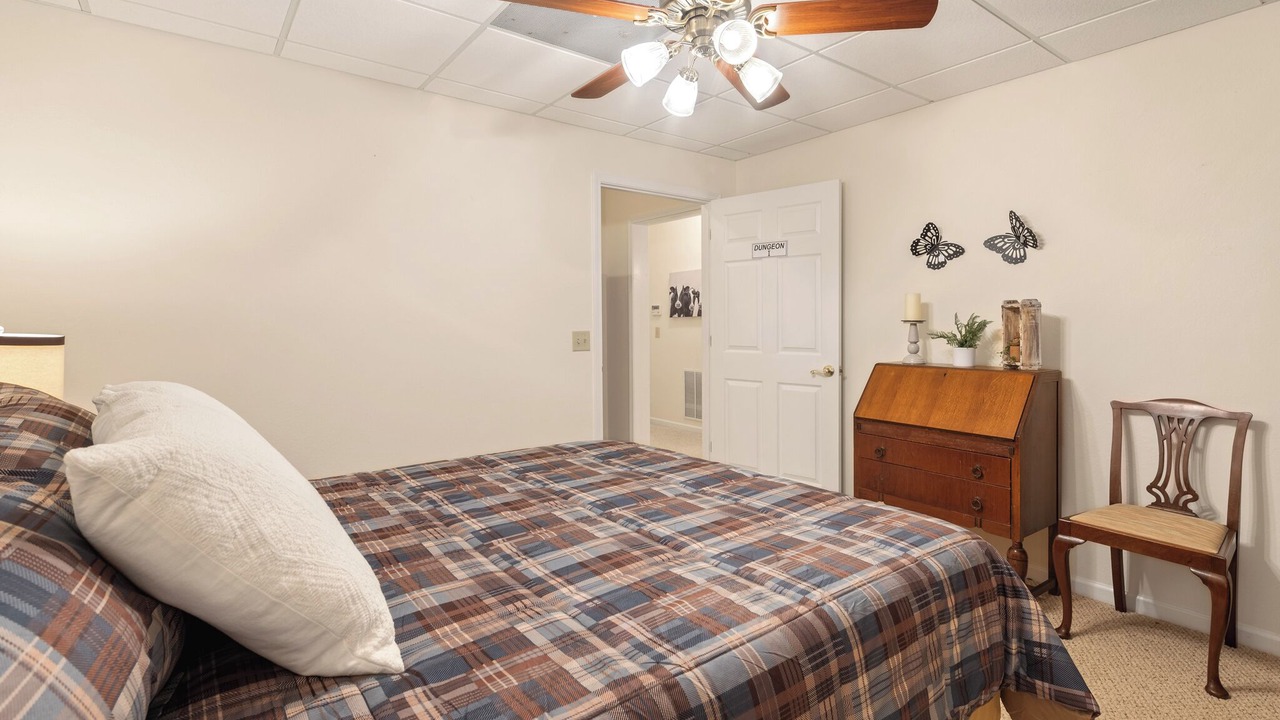 Photo of Bedroom in Clarkesville