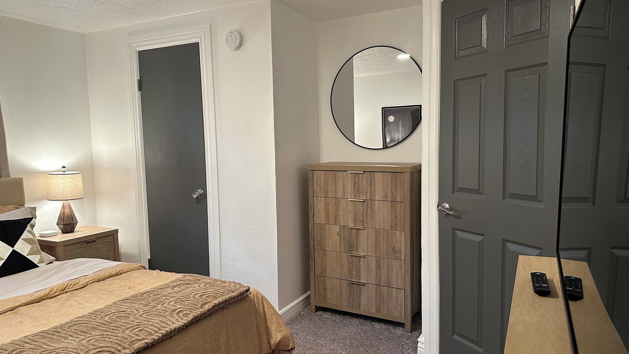Photo of Bedroom in Roswell