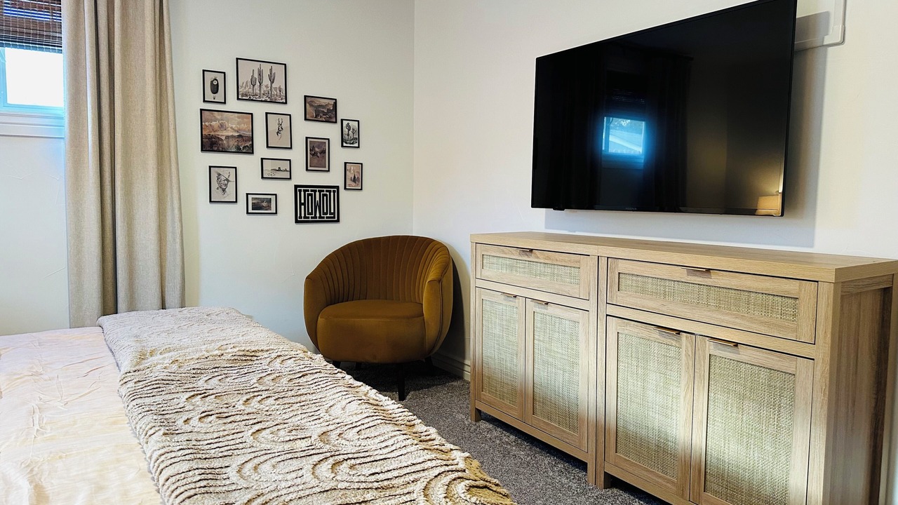 Photo of Bedroom in Roswell