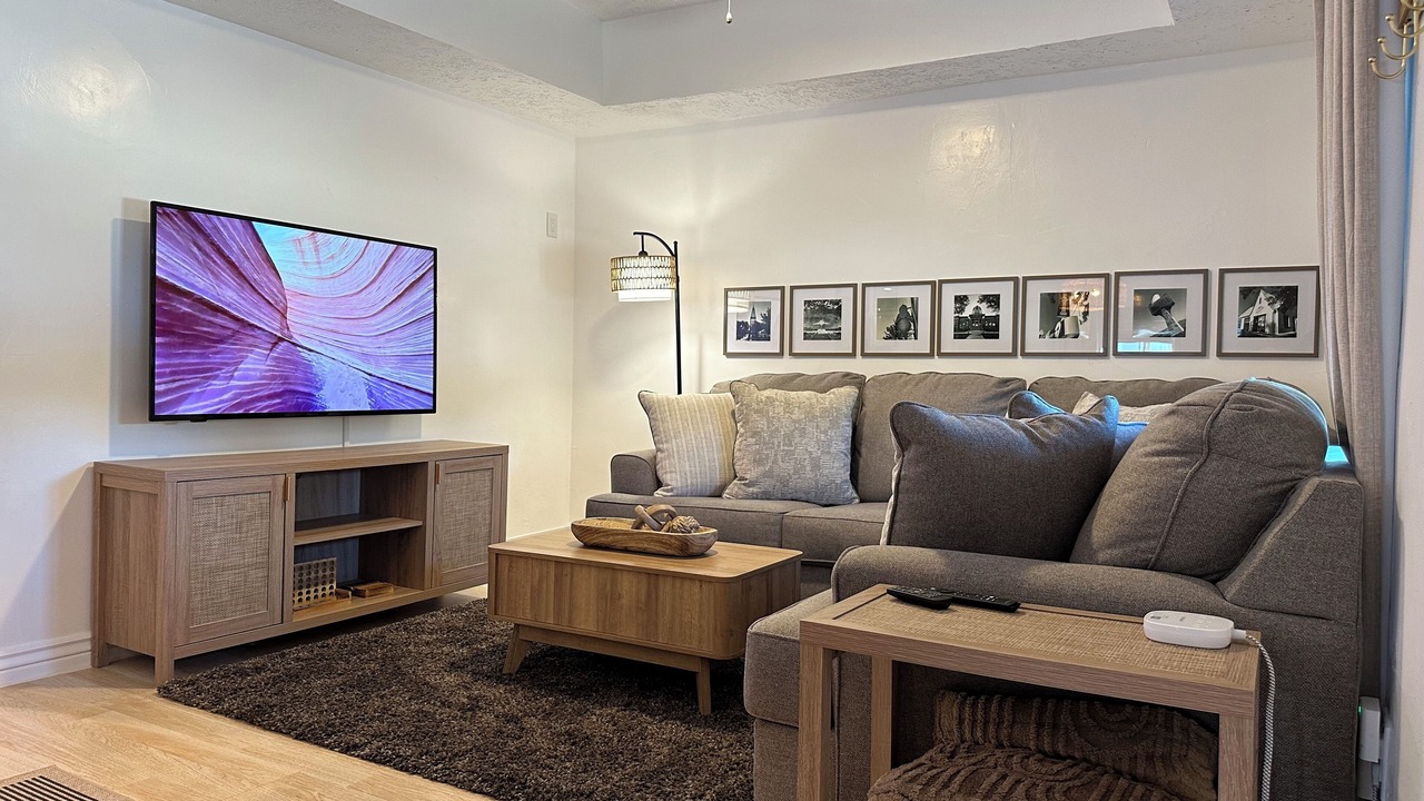 Photo of Livingroom in Roswell