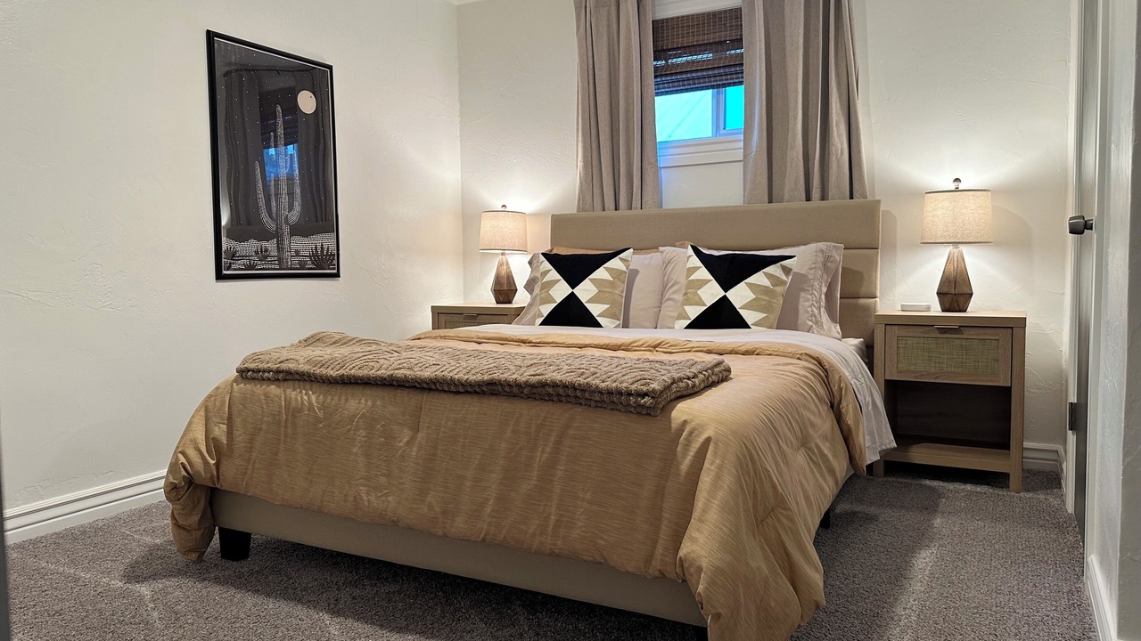 Photo of Bedroom in Roswell