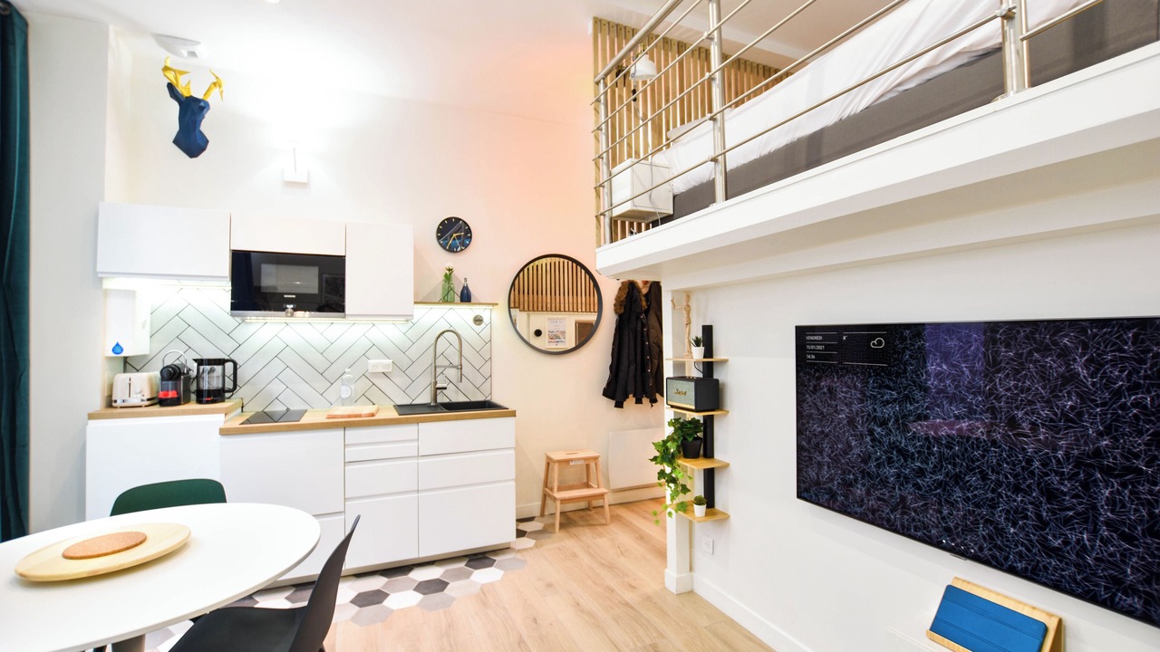 Photo of Others in Graslin - Commerce