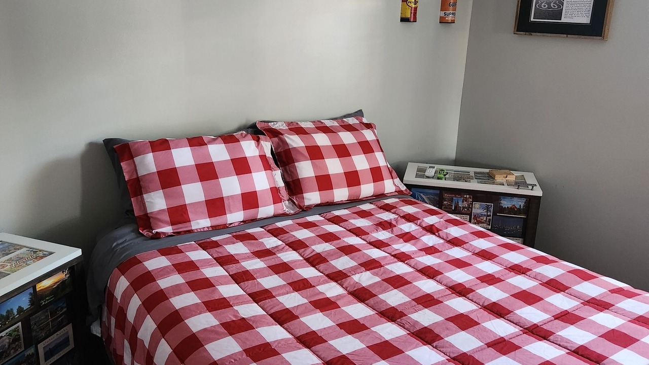 Photo of Bedroom in Glenwood