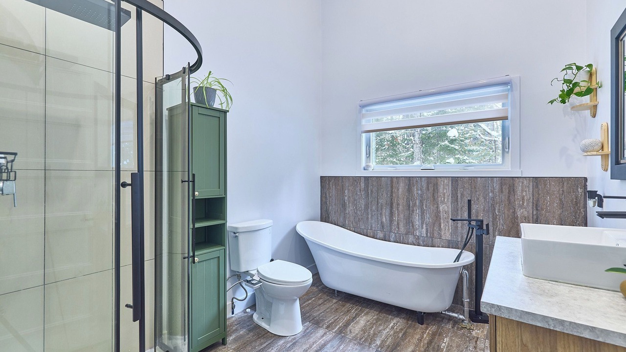 Photo of Bathroom in Notre-Dame-de-la-Merci