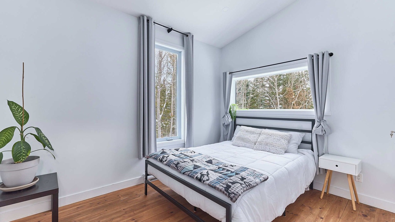 Photo of Bedroom in Notre-Dame-de-la-Merci