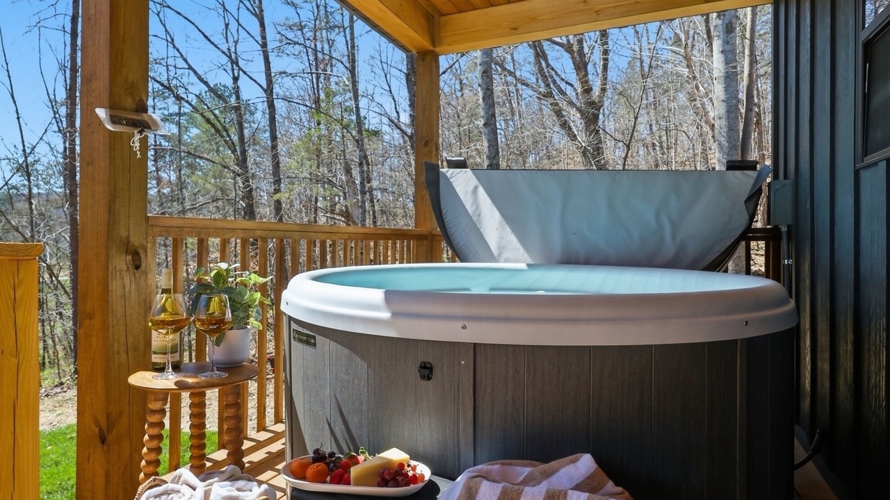 Photo of Outdoor in Clay City