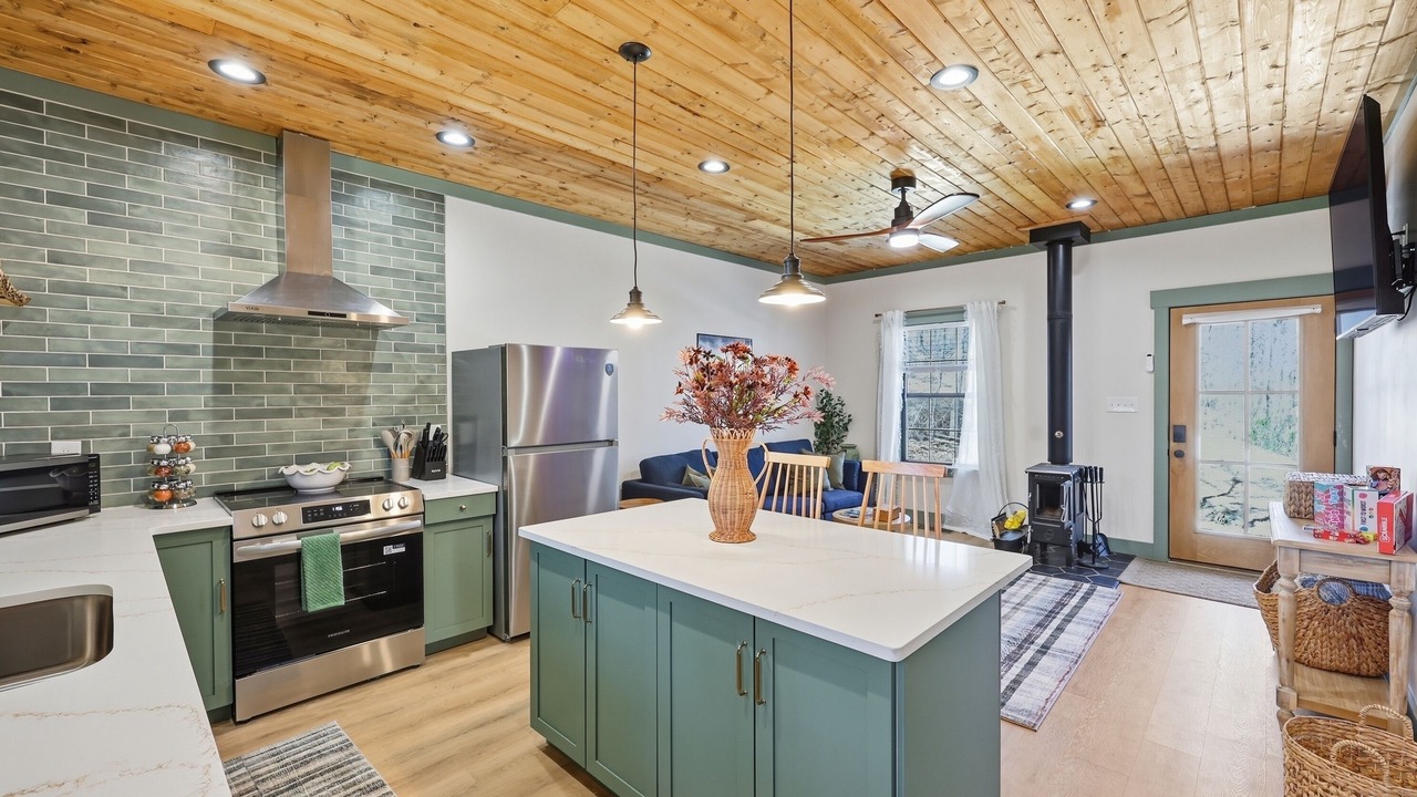 Photo of Kitchen in Clay City