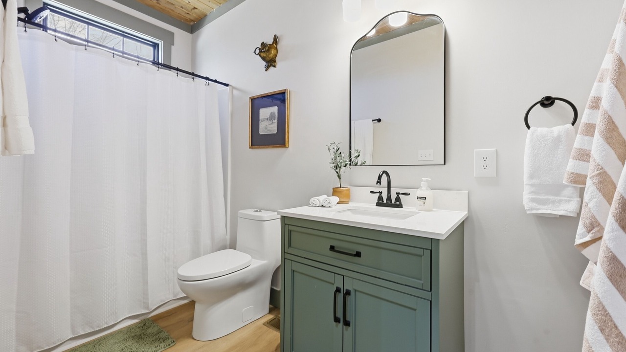 Photo of Bathroom in Clay City