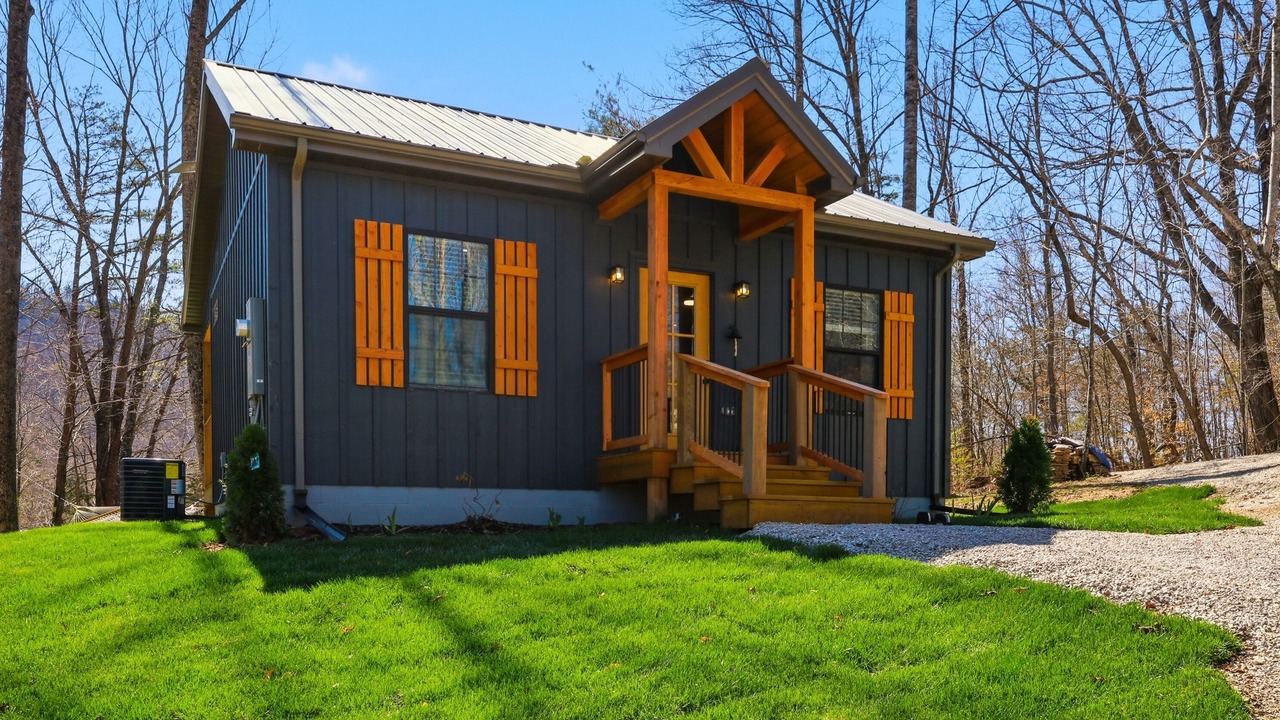 Photo of Outdoor in Clay City