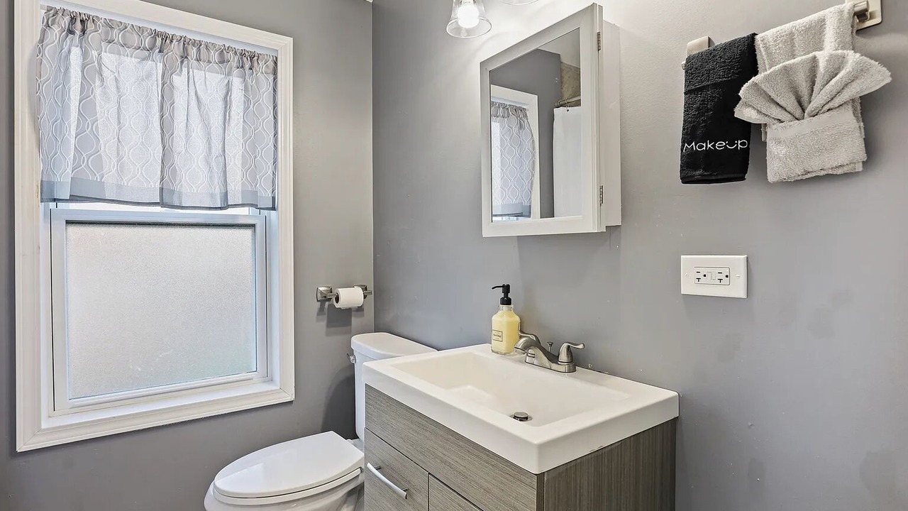 Photo of Bathroom in Forestview
