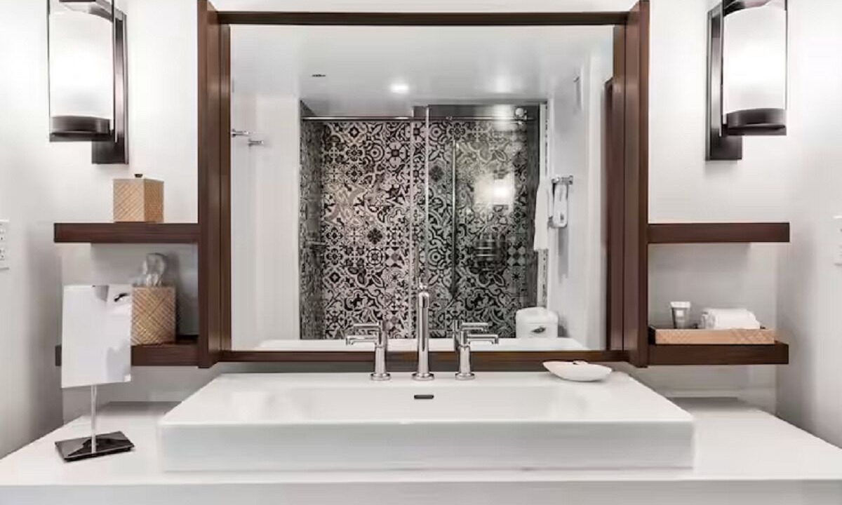 Photo of Bathroom in Rock Harbor