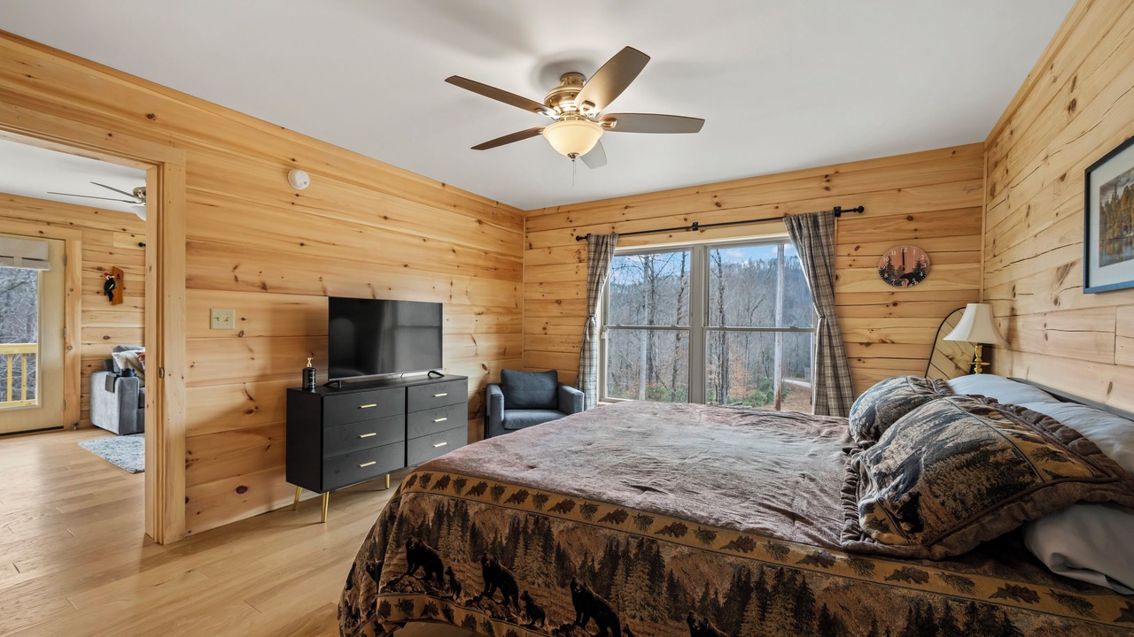 Photo of Bedroom in Lake Lure