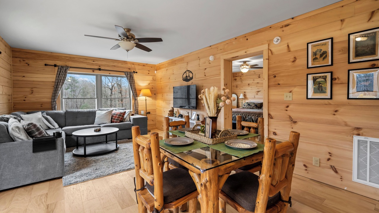 Photo of Livingroom in Lake Lure