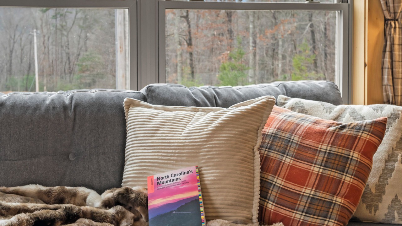 Photo of Livingroom in Lake Lure