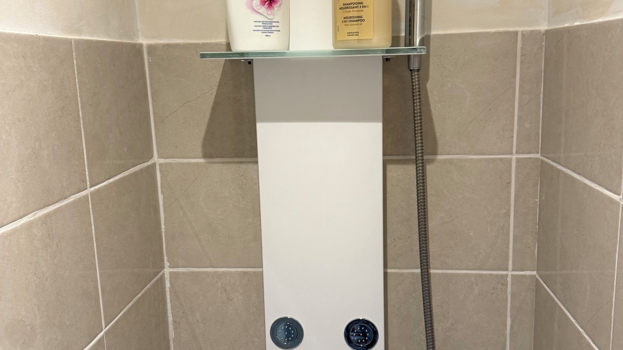 Photo of Bathroom in Dracy-le-Fort