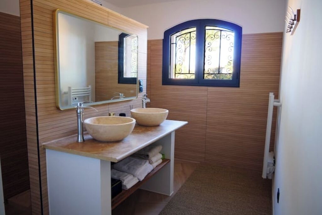 Photo of Bathroom in Saint-Gilles