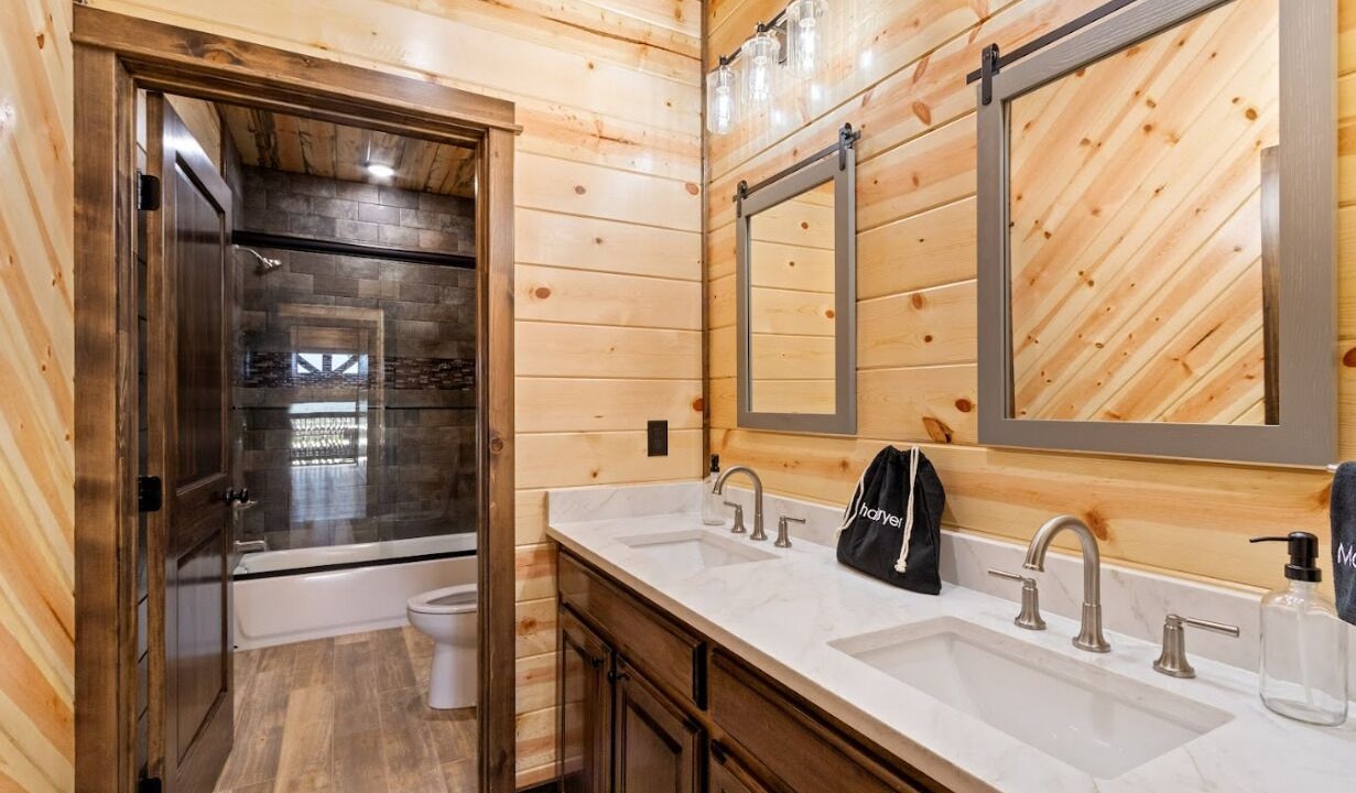 Photo of Bathroom in Antlers