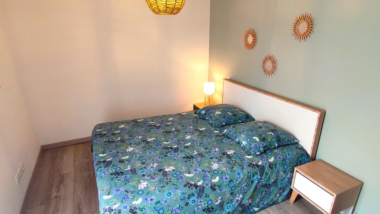 Photo of Bedroom in Parentis-en-Born