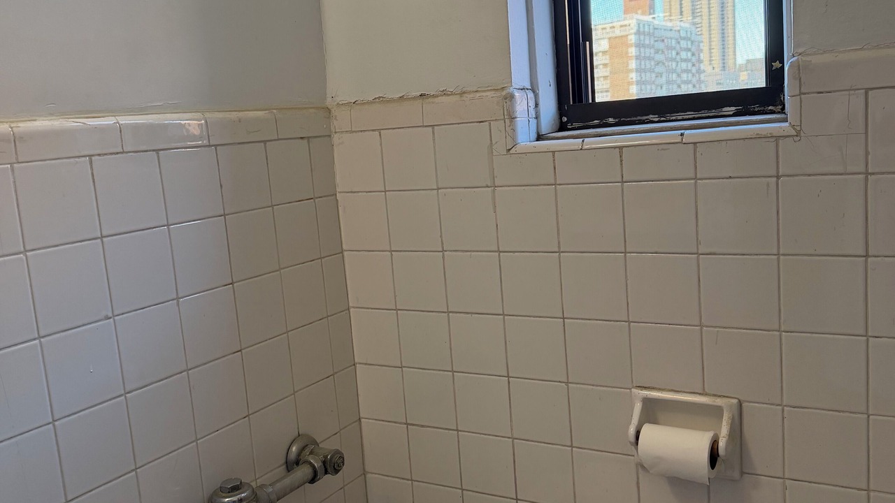 Photo of Bathroom in Bedford Park