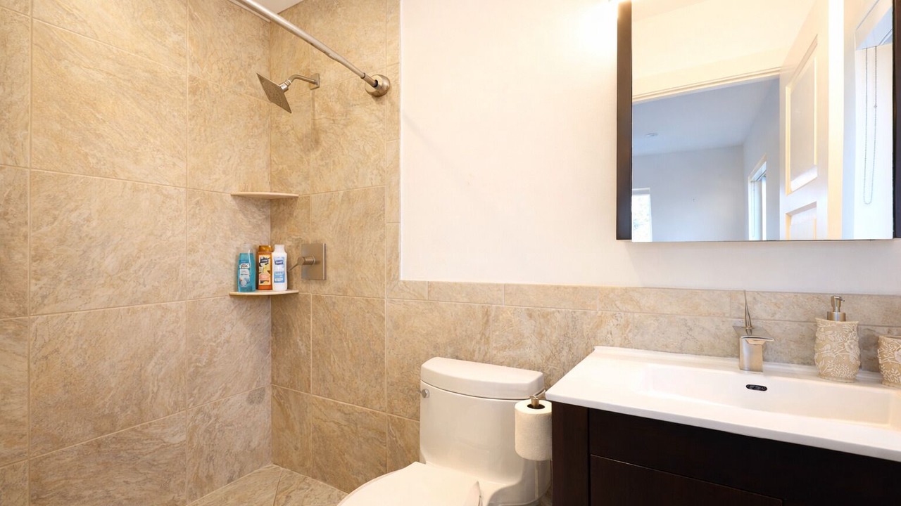 Photo of Bathroom in Dolphin Isles