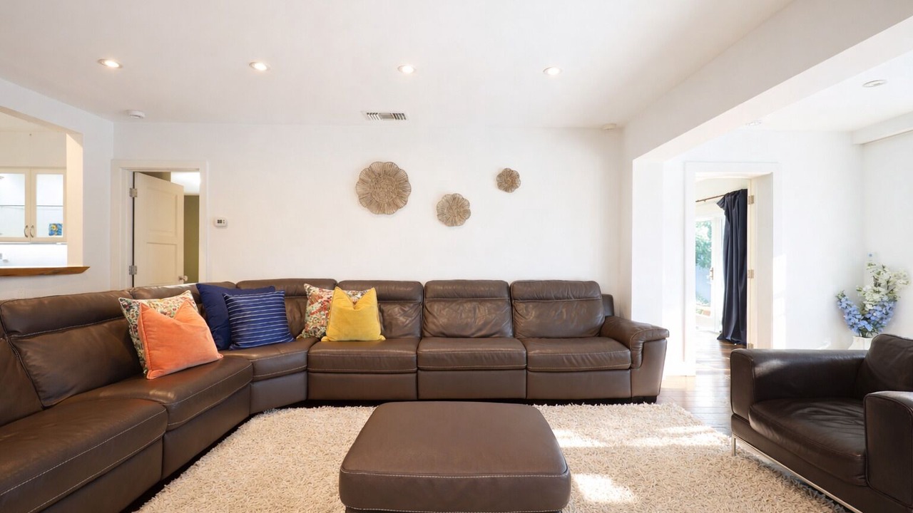 Photo of Livingroom in Dolphin Isles