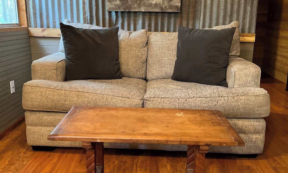 Photo of Livingroom in Cedar Creek
