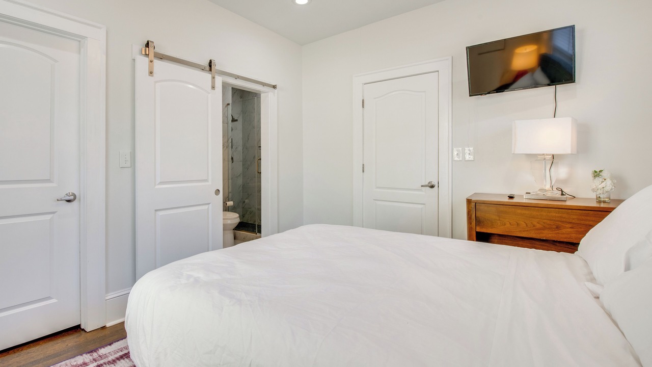 Photo of Bedroom in West End