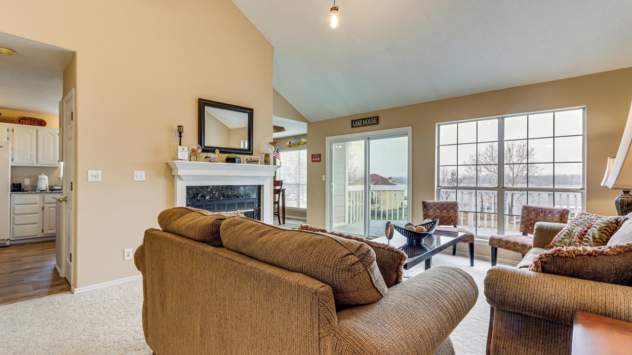 Photo of Bedroom in Grove