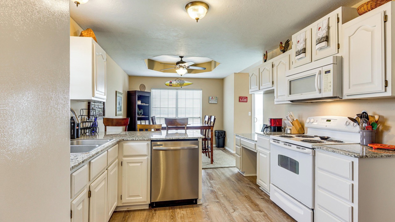 Photo of Kitchen in Grove
