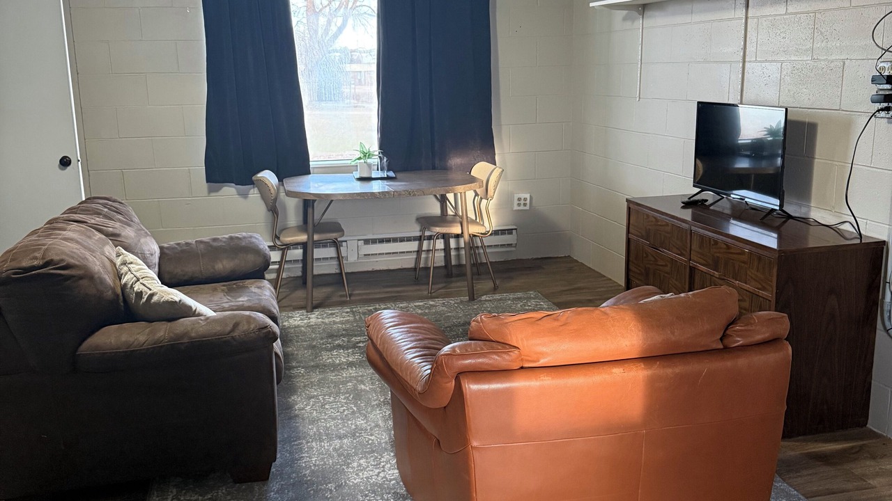 Photo of Livingroom in Sheldon