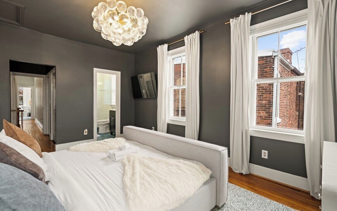 Photo of Bedroom in Old Town West
