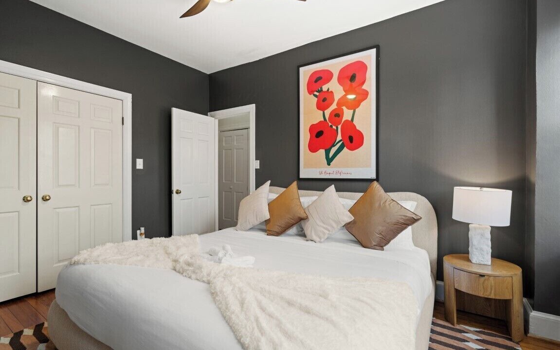 Photo of Bedroom in Old Town West
