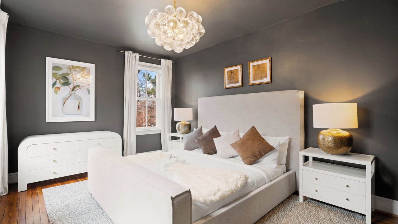 Photo of Bedroom in Old Town West