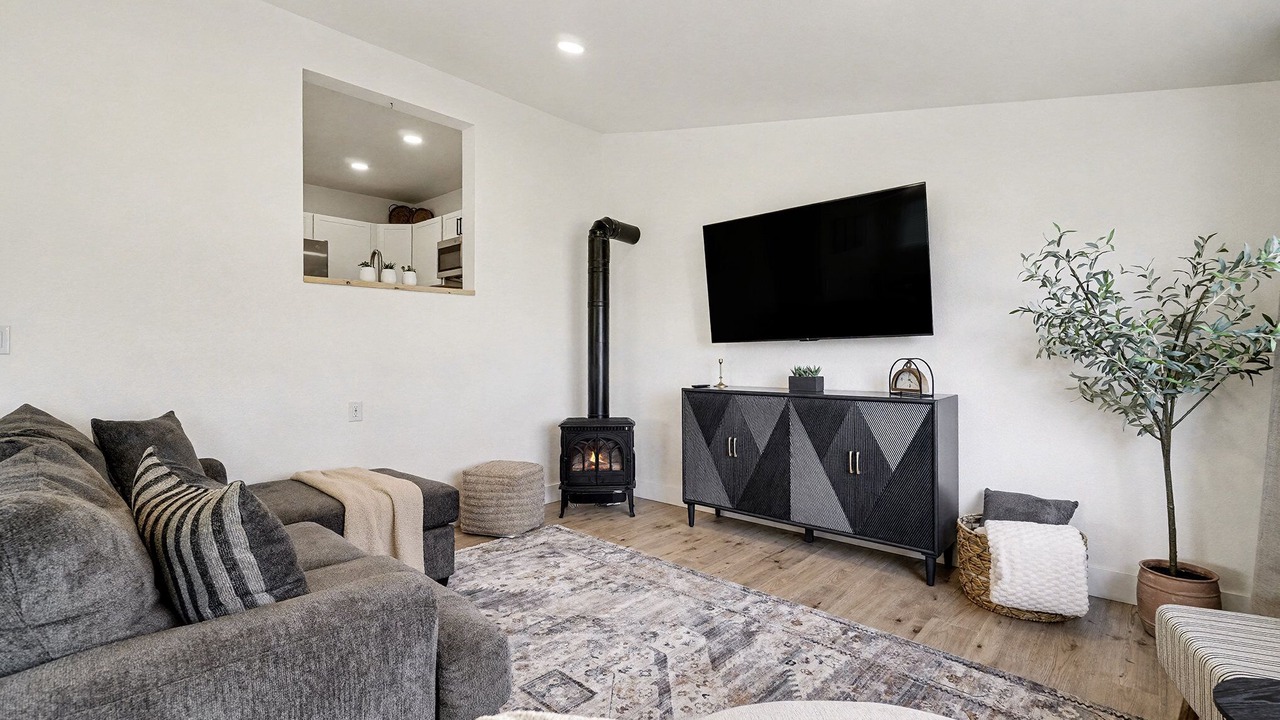 Photo of Livingroom in Johnstown