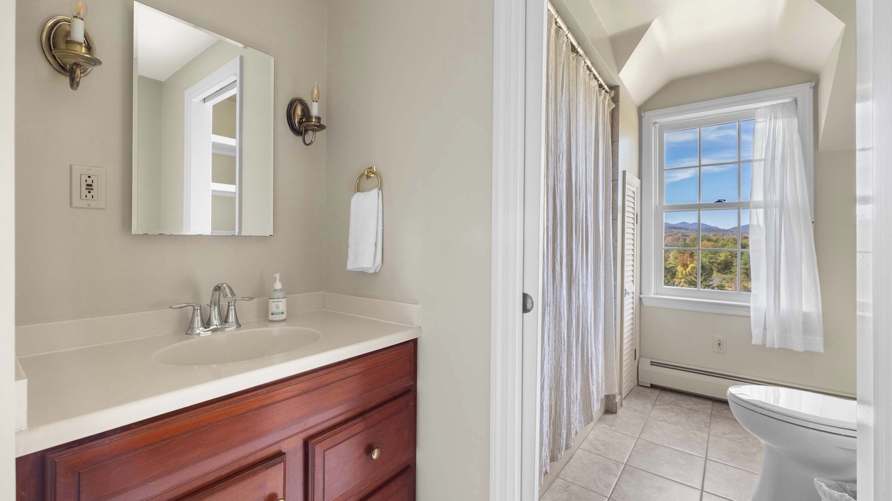Photo of Bathroom in Clarendon
