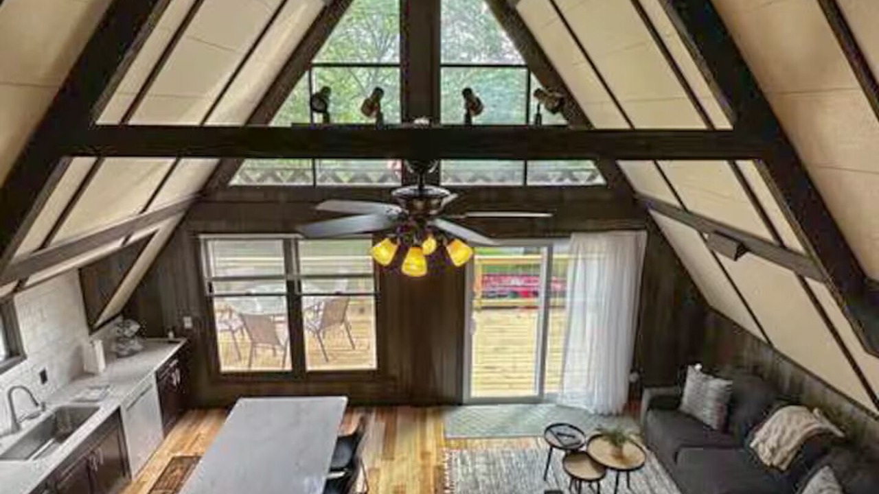 Photo of Livingroom in West Salem