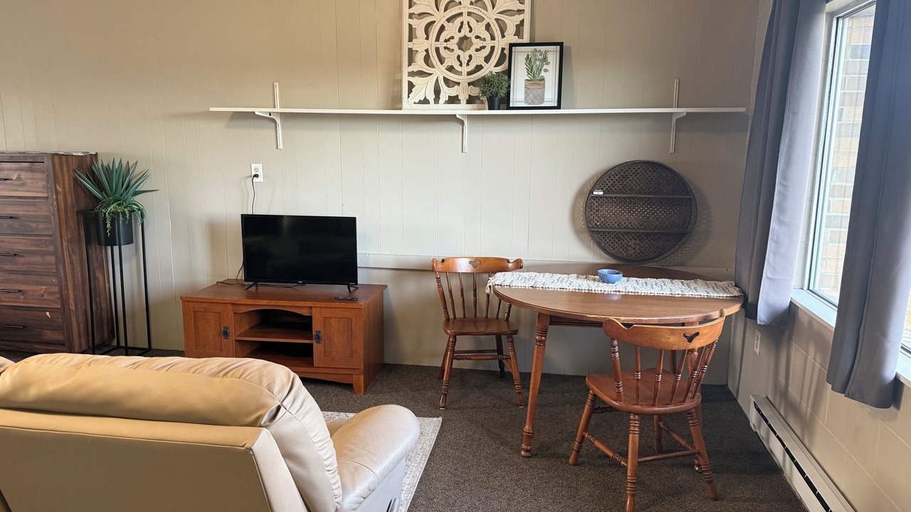 Photo of Livingroom in Sheldon