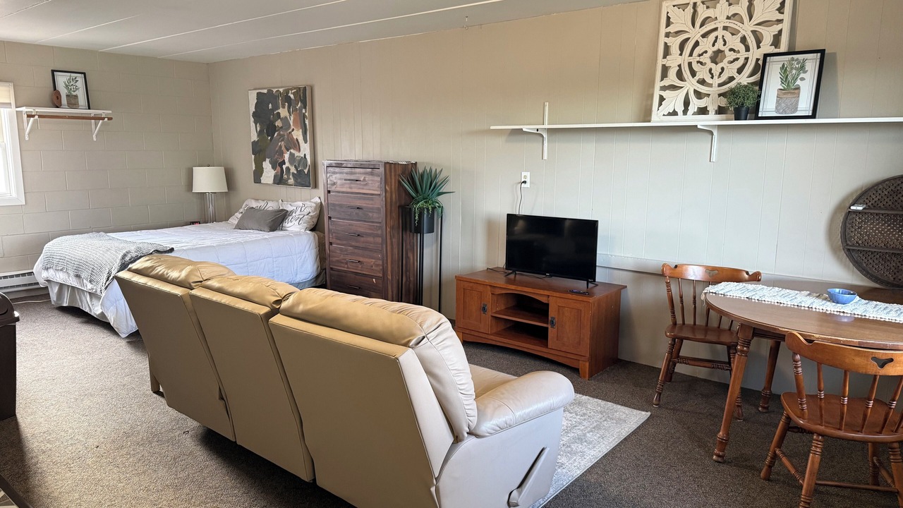 Photo of Bedroom in Sheldon