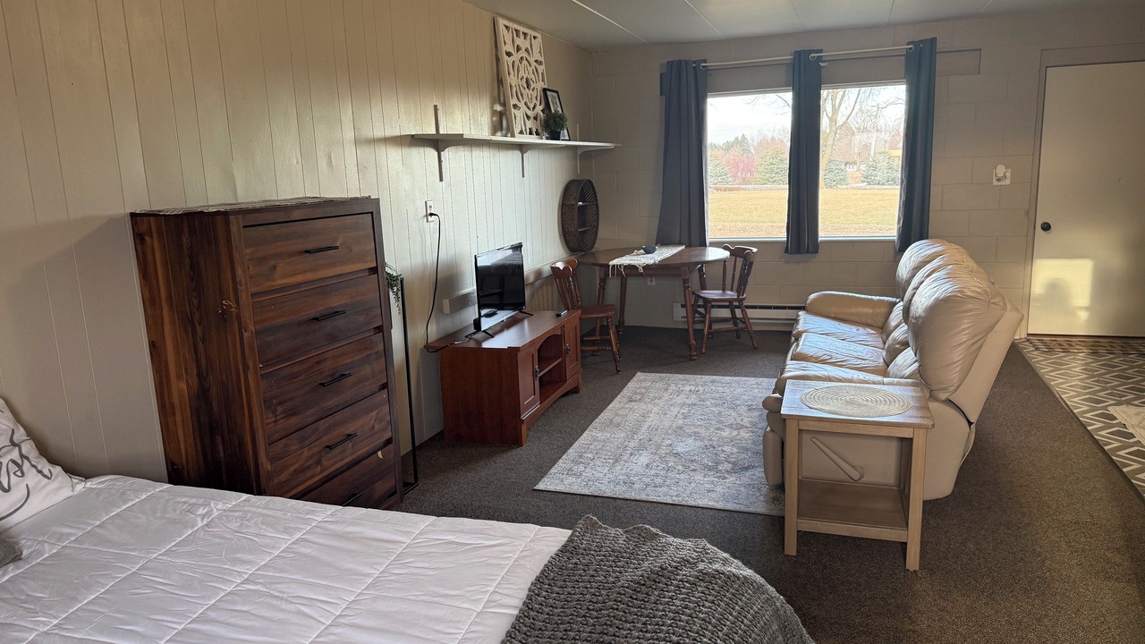 Photo of Bedroom in Sheldon