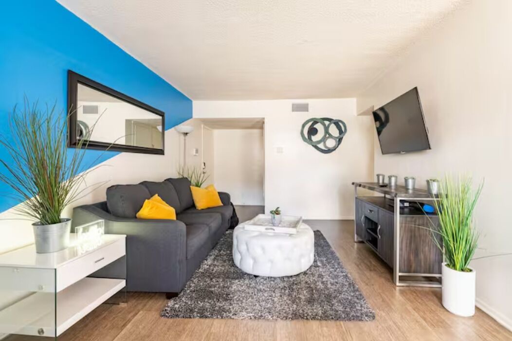 Photo of Livingroom in Thousand Oaks