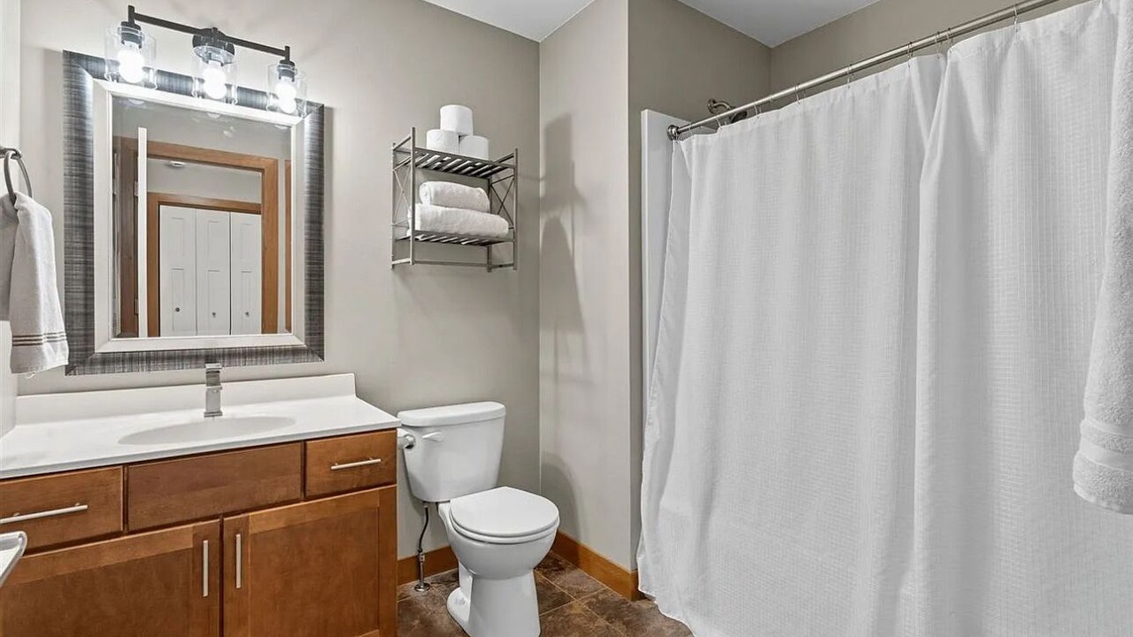 Photo of Bathroom in Mann